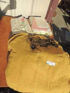 lot 111 image: Electric blanket and pillow with 2 silk pillow cases
