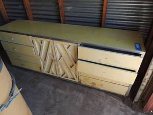lot 17 image: MID MODERN DRESSER - DRAWERS 4 PER SIDE & 2 IN CENTER  CABINET  76 X 28 X 18 (NOTE BOTTTOM 2 RT DRAWERS ARE STUCK  YELLOW