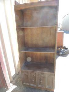 lot 18 image: Book shelf 3 shelves & cabinet 15x30x71