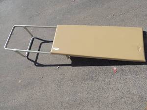lot 22 image: Tilt table