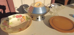 lot 136 image: Wooden lazy Susan, Glass wheel cut dessert bowl pottery salad bowl wok & stand & lid