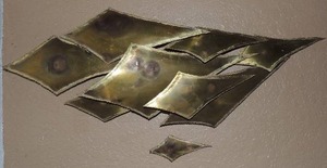 lot 29 image: VINTAGE WALL SCULPTURE  KITES w  ONE SMALL KITE - BRASS  MID MODERN ART  44 X 15  (NOT MARKED - COULD BE C.JERE) needs one weld redone see picture