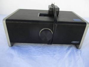 lot 35 image: Griffin Amplifi Sound System Speaker For iPod 30-PIN With Power cord.