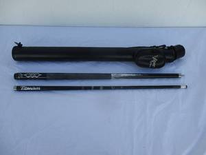 lot 45 image: Eastpoint Titanium SilverBlack 2-Piece Pool Cue Stick With Case, 58.5 In. Long