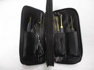 lot 62 image: 24-Pcs Locksmith Practice  Training  Tool Kit Set In Zipper Case