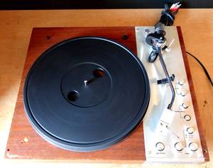 lot 2 image: ULTRA RARE BIG $$$ ITEM - Marantz Model 6300 Turntable w Stanton L747S P-Mount Cartridge - TESTED ALL FUNCTIONS OPERATIONAL