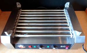 lot 3 image: FUNTIME  Rollerdog Big 24 Stainless Steel Hotdog Roller With Drip Tray - TESTEDWORKING