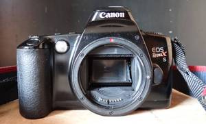 lot 13 image: Canon Rebel EOS Rebel X 35MM Film Camera wStrap