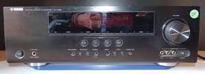 lot 24 image: Yamaha RX-V465 5.1 Channel 525 Watt Home Theater Receiver - POWER TESTED GOOD