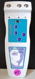 lot 47 image: VINTAGE DERMAL TONE Facial Exerciser