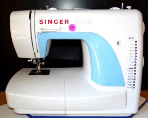 lot 64 image: SINGER 3116 Simple 18 Stich Sewing Machine