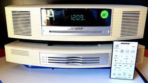 lot 101 image: BIG $$$ ITEM - Bose Wave Music System CD AMFM Radio With Multi-CD Changer & Remote Control