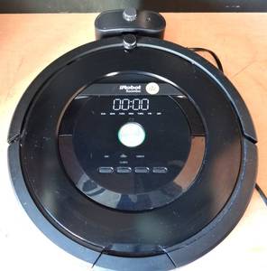 lot 121 image: iRobot Roomba 805 Robot Vacuum - POWER TESTEDGOOD $$$