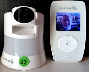 lot 67 image: Summer Infant Wide View 2.0 Pzk-958T Camera w Color Monitor - TESTEDWORKS