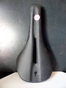 lot 171 image: Specialized PHENOM VL-2301 BLACK BIKE SADDLE HOLLOW $$