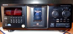 lot 192 image: Sony MegaStorage 300 CD Player Changer CDP-CX355 (DOOR REQUIRED MANUAL OPERATION)