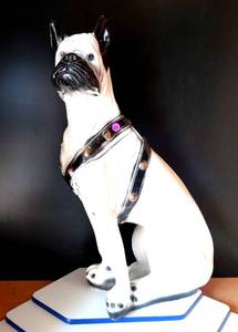 lot 230 image: AWESOME 26 INCH HANDSOME DOG STATUE