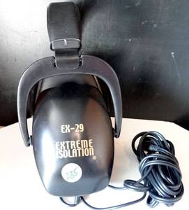 lot 235 image: Direct Sound EX29 Extreme Isolation Professional Headphones - Black