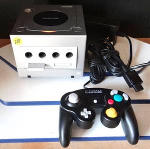 lot 238 image: NINTENDO GAME CUBE W CONTROLLER, POWER SUPPLY, AND GAME AS SHOWN - POWER TESTED GOOD