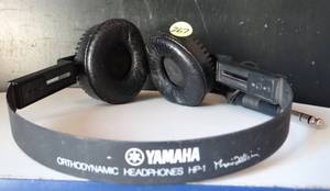 lot 267 image: VINTAGE Yamaha HP-1 Orthodynamic Stereo Headphones (1976-84) - TESTEDGREAT SOUND