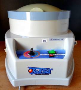 lot 274 image: RARE FIND - BALLSTAR BCM201A BILLIARD BALL CLEANER - POWER TESTED GOOD