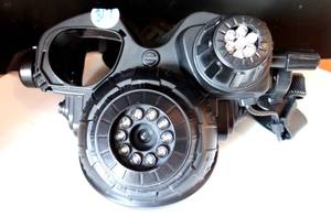 lot 317 image: 2008 Jakks Pacific EyeClops Infrared Night Vision Goggles Toy