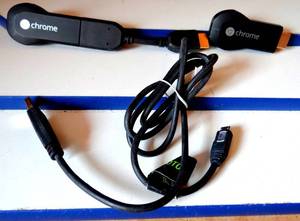 lot 330 image: CHROME H2G2-42 STREAMING DONGLES & CORDS AS SHOWN