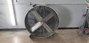 lot 53 image: Shop-Air 45 2 Speed Shop Fan - Model 4217B-34AH-SWH