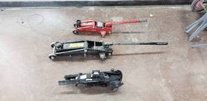 lot 64 image: Lot of 3 Floor Jacks