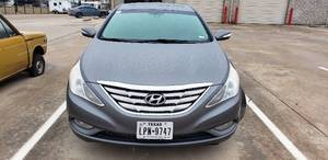 lot 26 image: 2013 Hyundai Sonata Limited, TITLE IN HAND Leather interior, Damaged Both Drivers Side Doors, Mileage Unknown, NO KEY