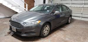 lot 24 image: 2015 Ford Fusion SE, 89,386 MIles, TITLE IN HAND Rear Camera, Lots of Extras, Runs & Drives Great