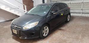 lot 17 image: 2014 Ford Focus SE, Only 58,786 Miles, TITLE IN HAND Very Clean Interior, Alloy Wheels, New Battery, Runs & Drives