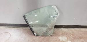 lot 80 image: 1971 Chvrolet Chevelle Driver Side Quarter Window Glass