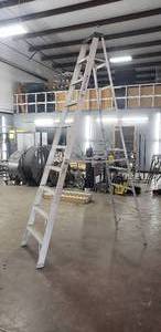 lot 100 image: Werner 10 Aluminum Ladder