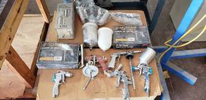 lot 127 image: Large Lot of Paint Guns and Accessories