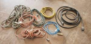 lot 134 image: Lot of 7 Extension Cords