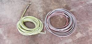 lot 135 image: Lot of 2 Air Hoses