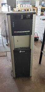 lot 142 image: WaterLogic Water Filtration Dispenser