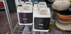 lot 158 image: Ecoshine Dash and Tire Cleaner