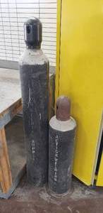lot 206 image: Oxygen and Acetylene Tanks