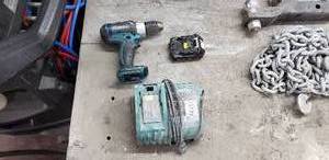lot 209 image: Makita BDF452 18V Cordless Drill with Battery and Charging Station