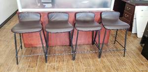 lot 230 image: Lot of 4 Bar Stools