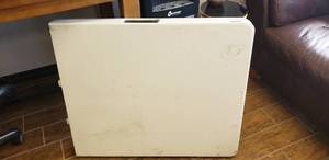 lot 231 image: 6 Lifetime Folding Table