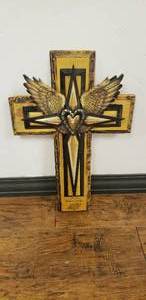 lot 258 image: 24 Decorative Cross