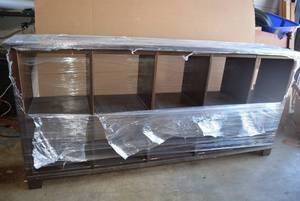 lot 11 image: 10 Square Box Storage UnitCabinet