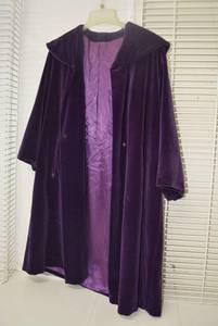lot 259 image: Womens Clothes  Purple Velvet Overcoat