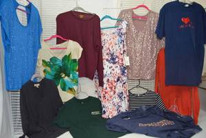lot 262 image: Womens Clothes  Size LXL - Tops and T-shirts Plus Dress still with Tags