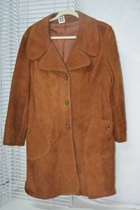 lot 263 image: Womens Clothes  Brown Suede Jacket by Anne Klein (No size, guessing ML)