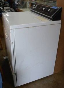 lot 185 image: Whirlpool Dryer Model LE5720XPW0