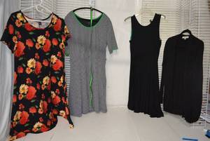 lot 209 image: Womens Clothes Medium Size Dresses and Cardigan